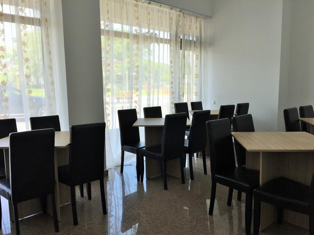 Hotel Mihaela Мамая Екстер'єр фото